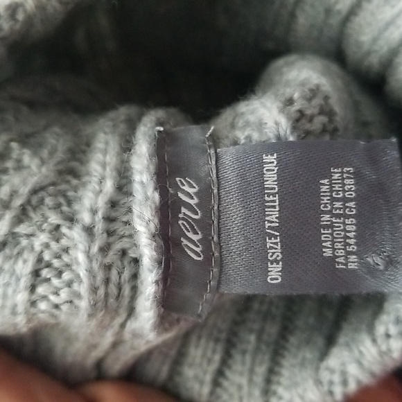 Aerie NWOT Cable Knit Beanie in heather gray - Picture 2 of 5